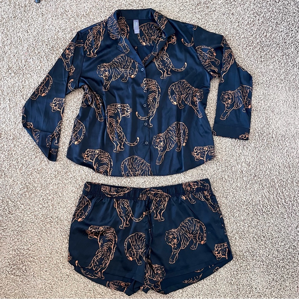 Auden Silky Tiger Print Pajama Set 1X